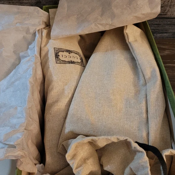 **SOLD**Gucci loafers Mandala Brown sugar  Gucci Sz10 Read Details**** - Picture 14 of 16